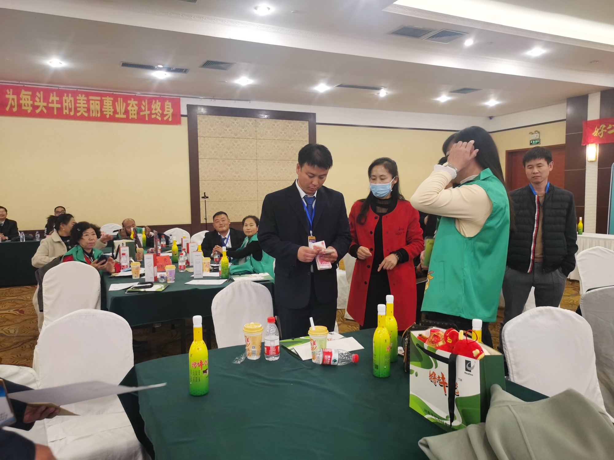 《燃爆流量 做區(qū)域“?！鄙獭返拈L春站